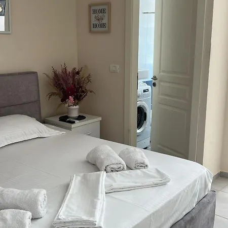 Urban Retreat Тирана